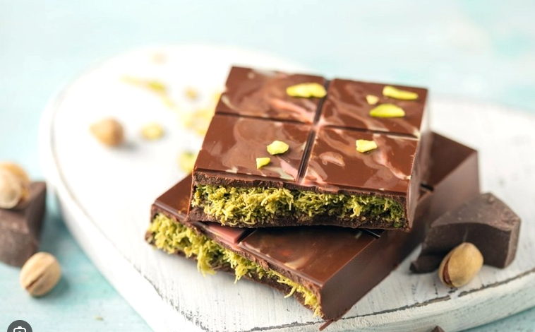Rasa Pistachio Mendominasi Tren Kuliner TikTok 2025: Dari Cokelat Dubai hingga Es Krim Premium